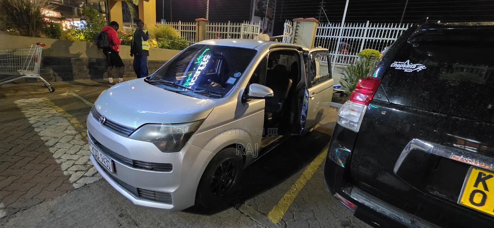 Toyota Spade 2014 Silver