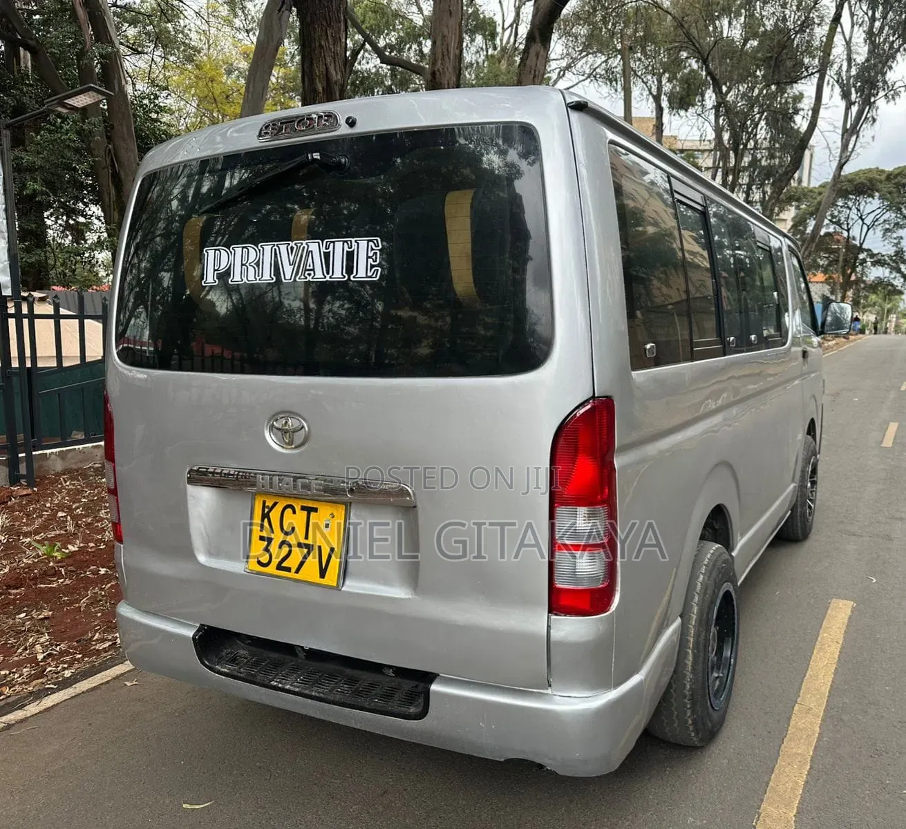 Toyota HiAce 2013 Silver
