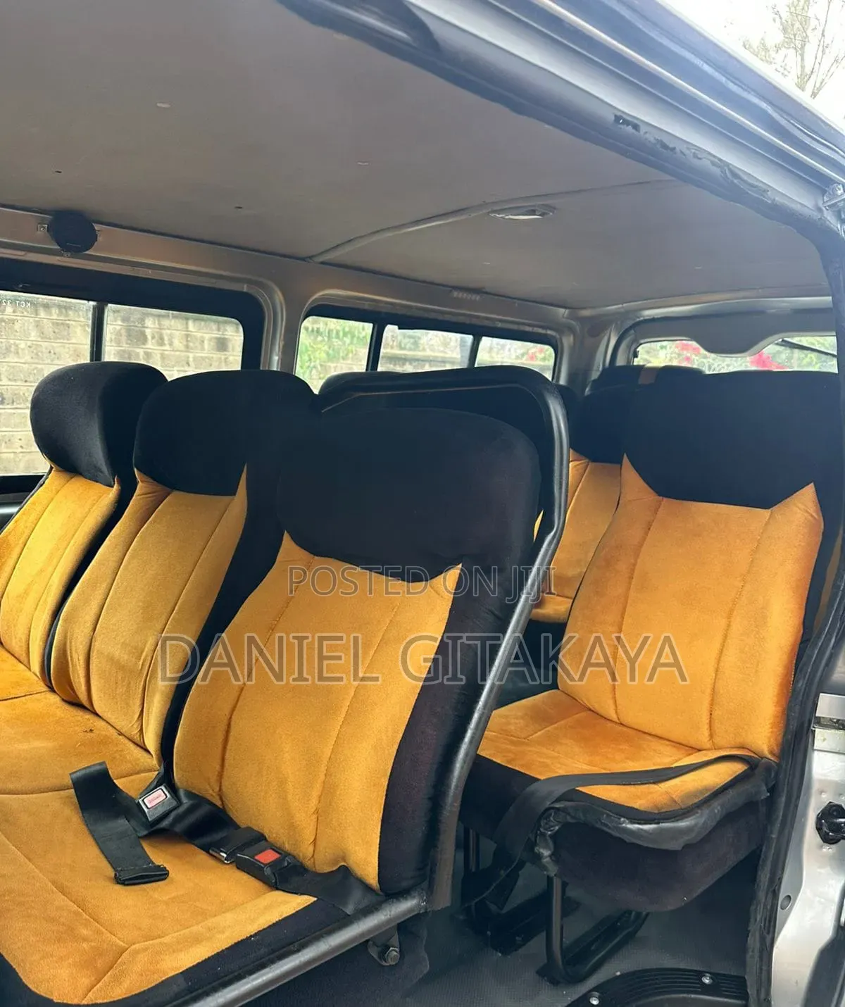 Toyota HiAce 2013 Silver