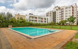 Aureum Residences
