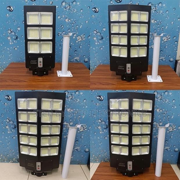 Wholesale Deals LED 1000W,2000W,3000W,5000W Watts Solar Street Lights