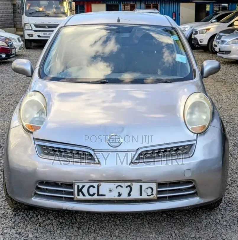 Nissan March 2010 Silver