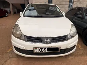 Nissan Advan 2011 White