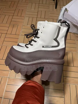Brand New Heelsboots
