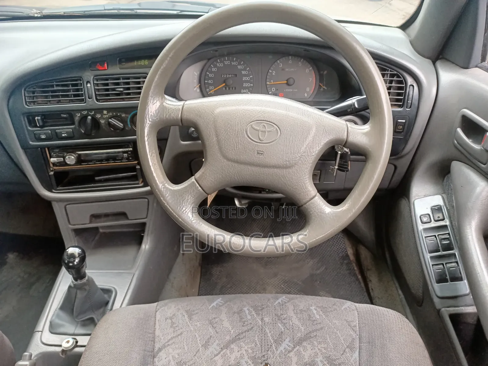 Toyota Camry Automatic 1999 White
