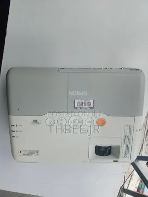 Epson Powerlite 905 Ex UK Projector Available Nice Clarity