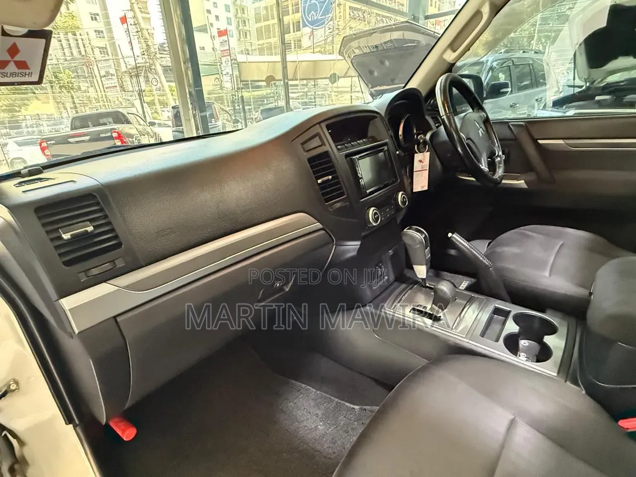Mitsubishi Pajero 2012 White