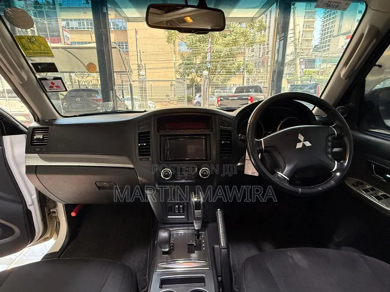 Mitsubishi Pajero 2012 White