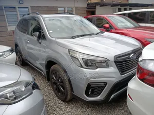 Subaru Forester Premium 2021 Silver