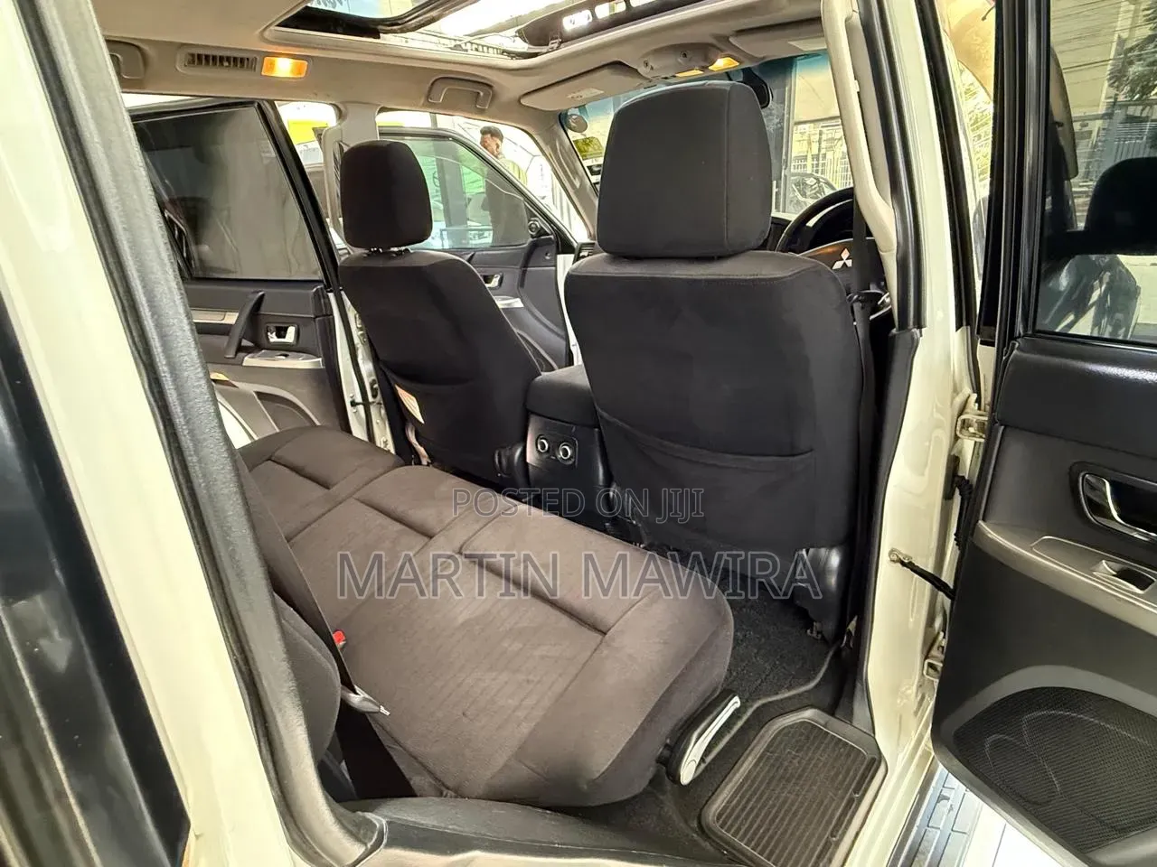 Mitsubishi Pajero 2012 White