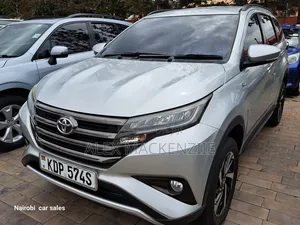 Toyota Rush 2022 Silver