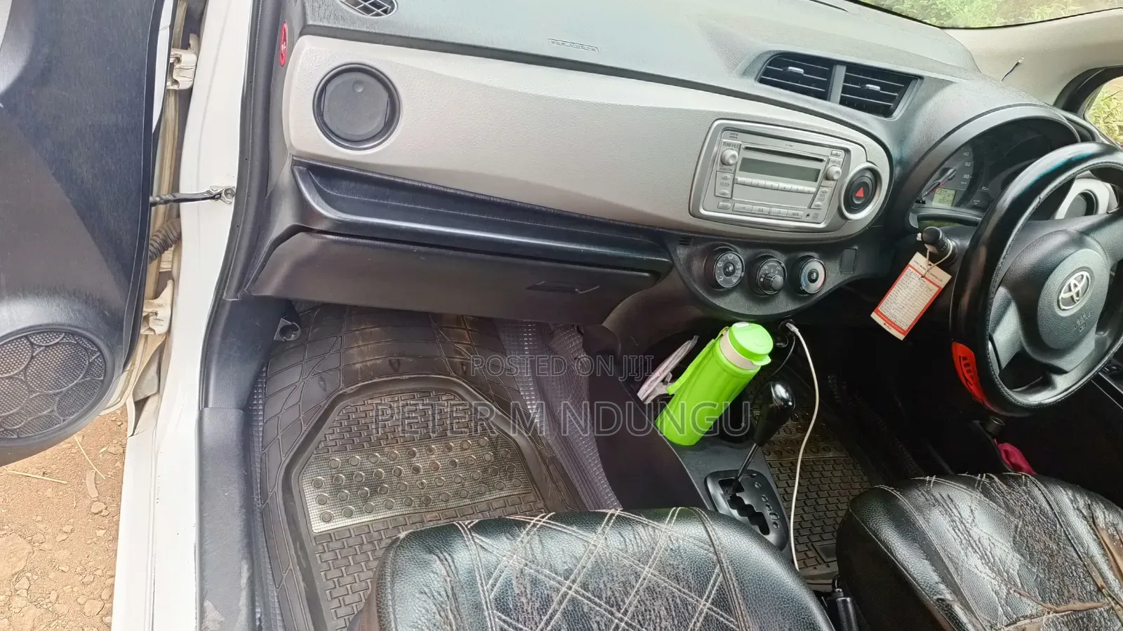 Toyota Vitz 2011 White