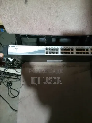 D-Link Web Smart Switch. DES 1210 - 28 Port None POE