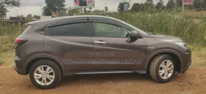 Honda Vezel 2019 Brown