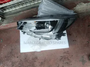 Headlight Subaru BN9 Inbuilt Xenon (FN)