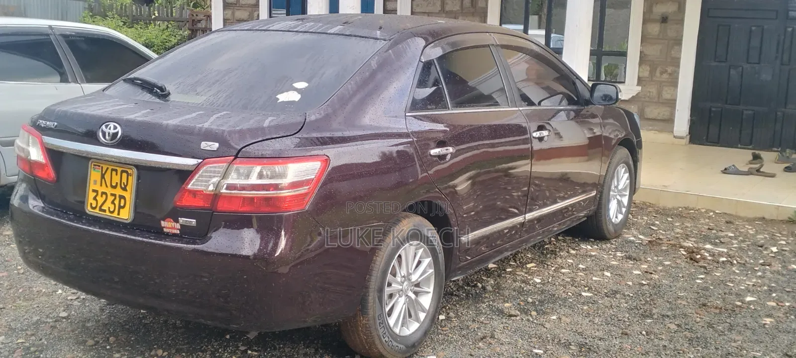 Toyota Premio 2012 Maroon