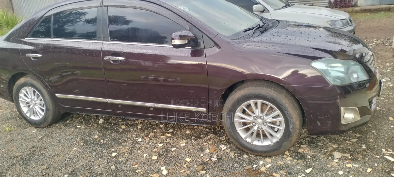 Toyota Premio 2012 Maroon