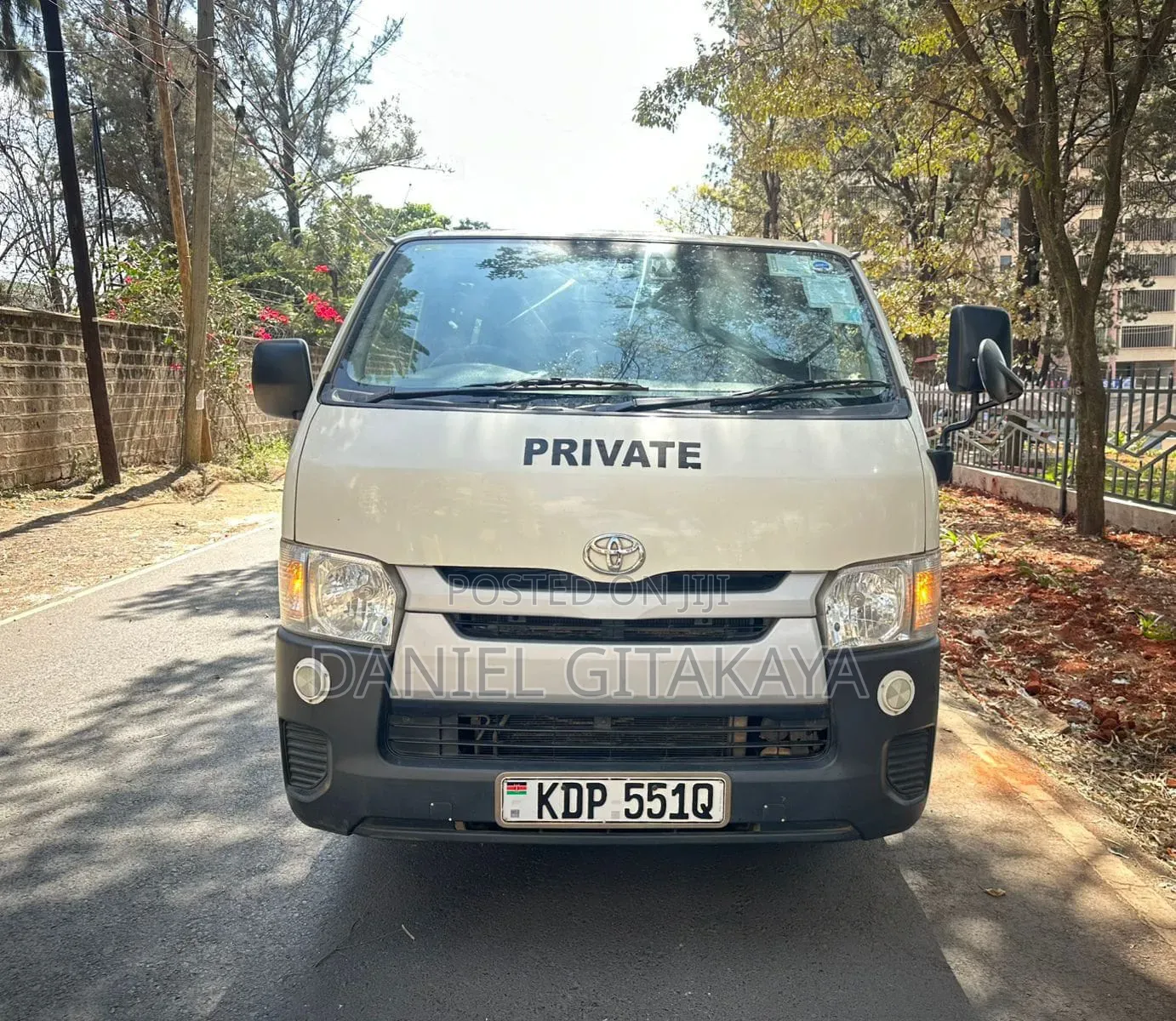 Toyota HiAce 2017 White
