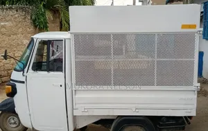 Piaggio 2023 White
