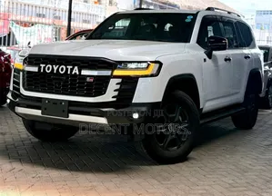 Toyota Land Cruiser 2023 White