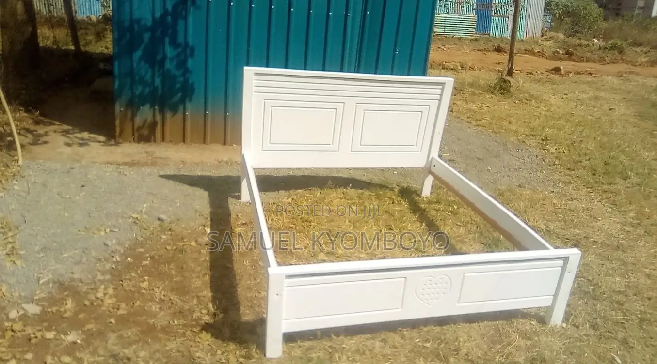 Premium 5x6 White Wooden Bed Frame – Handcrafted Heart Carving