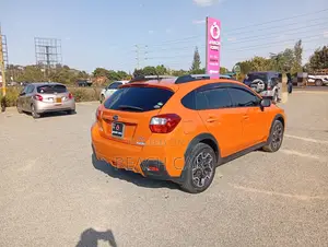 Subaru XV 2016 Orange