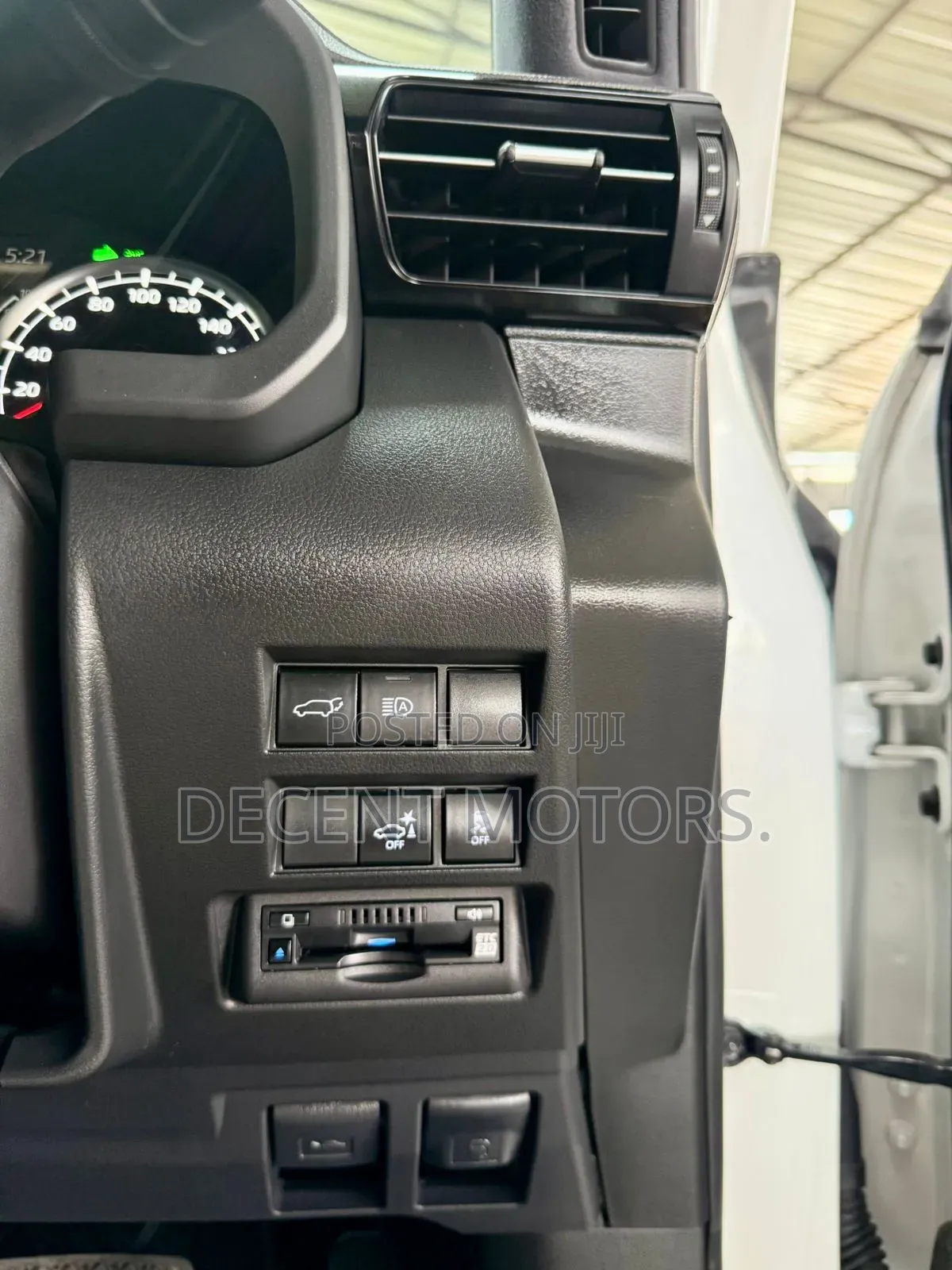 Toyota Land Cruiser 2023 White