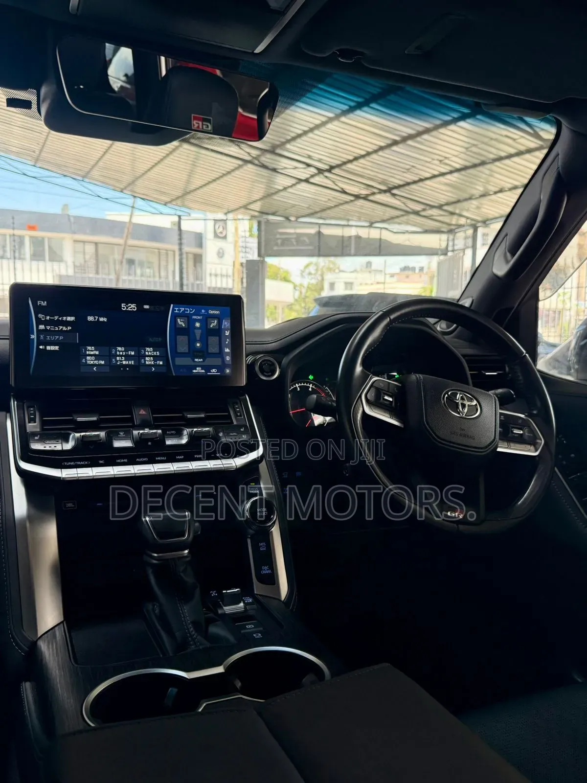 Toyota Land Cruiser 2023 White