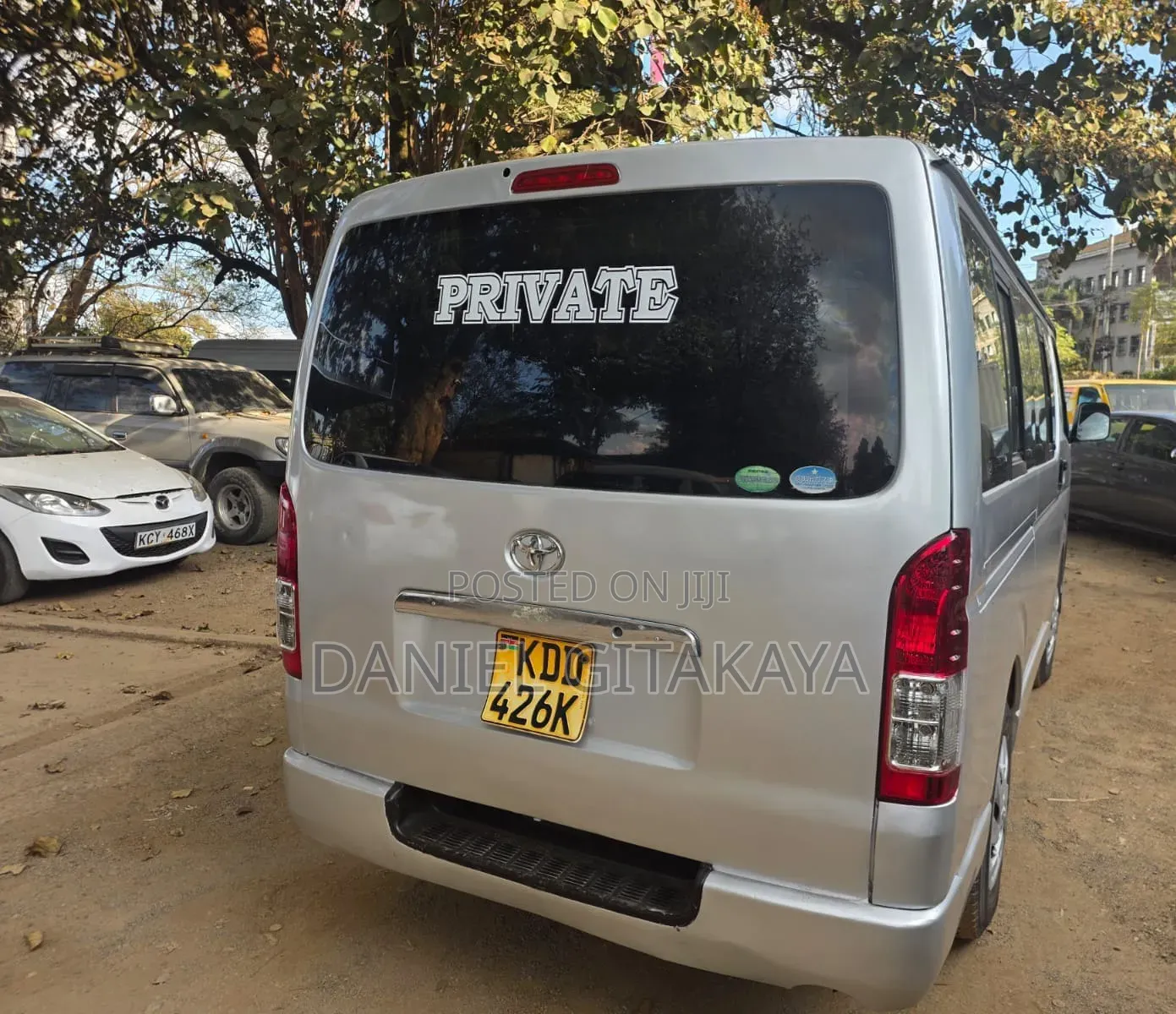 Toyota HiAce 2014 Silver