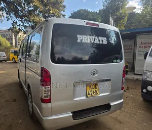 Toyota HiAce 2014 Silver