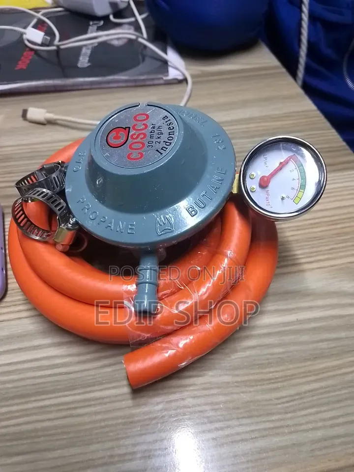 Gas Regulator With a Free Gift of 1.5 M Pipe