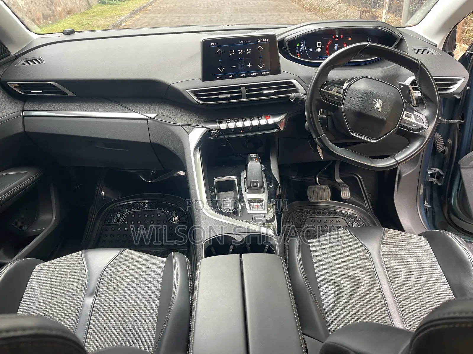 Peugeot 5008 2017 Blue