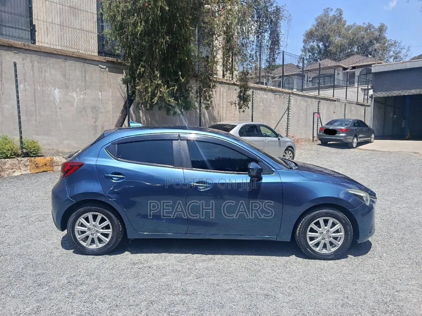 Mazda Demio 2017 Blue