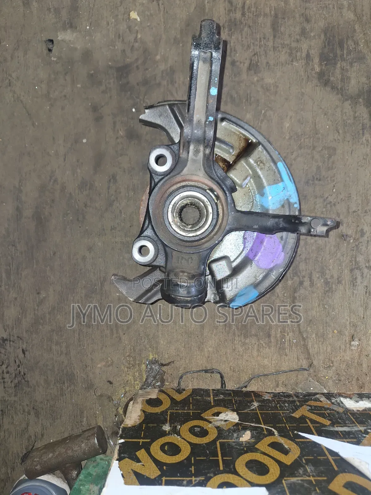 Daihatsu Mira Front Wheel Hub