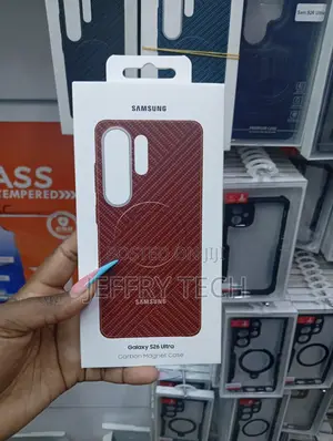 Red Samsung Galaxy S26 Ultra Carbon Magnet Case in Its White