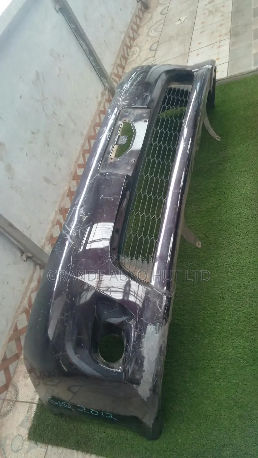 Toyota Isis  Bumper Front