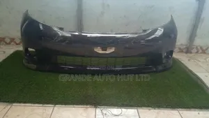 Toyota Isis  Bumper Front