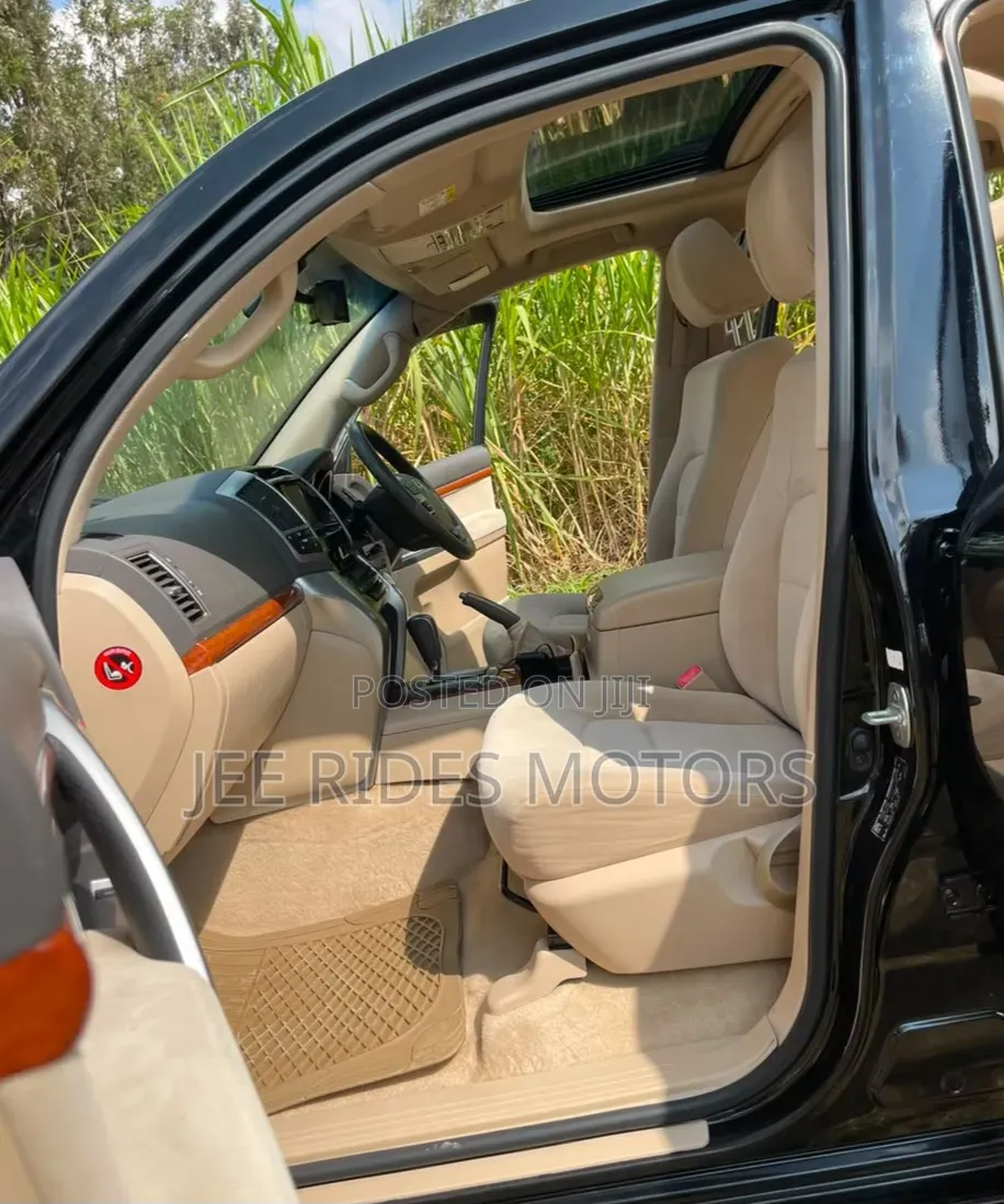 Toyota Land Cruiser 2014 Matt Black