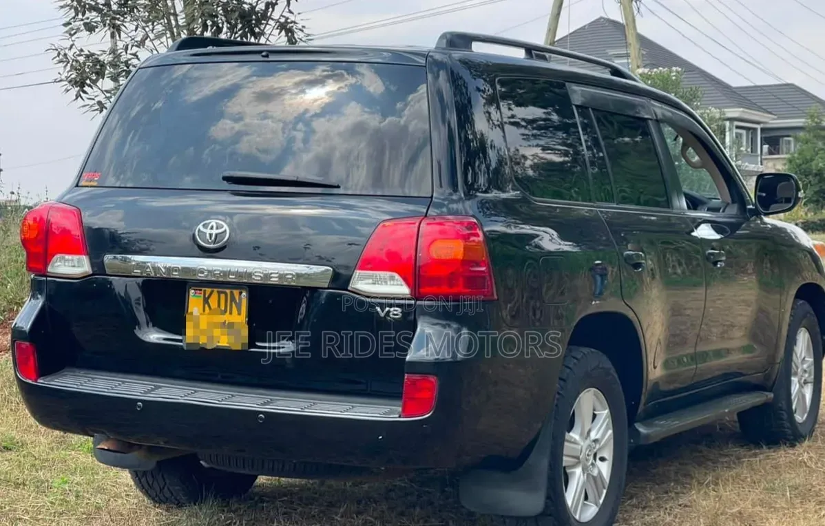 Toyota Land Cruiser 2014 Matt Black