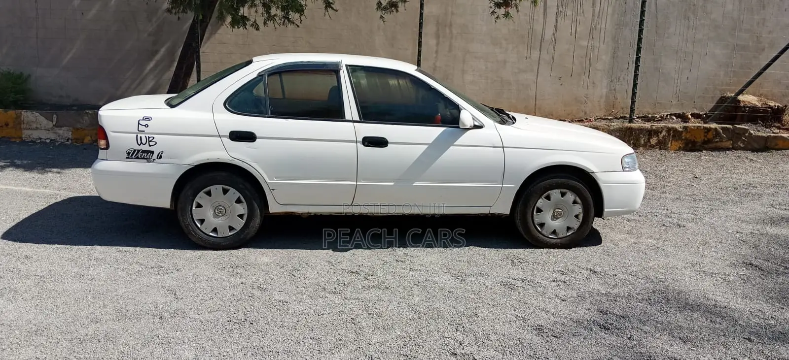 Nissan Sunny 2003 White