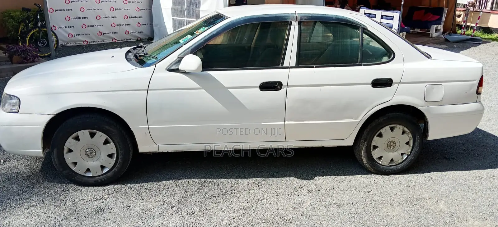 Nissan Sunny 2003 White