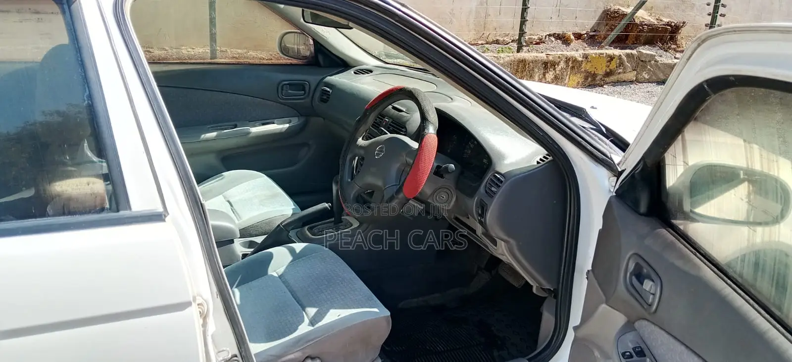 Nissan Sunny 2003 White