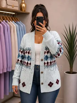 Button-Up Closures Cozy Patterned Knit Cardigan