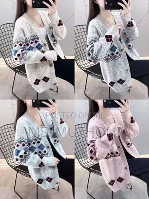 Button-Up Closures Cozy Patterned Knit Cardigan