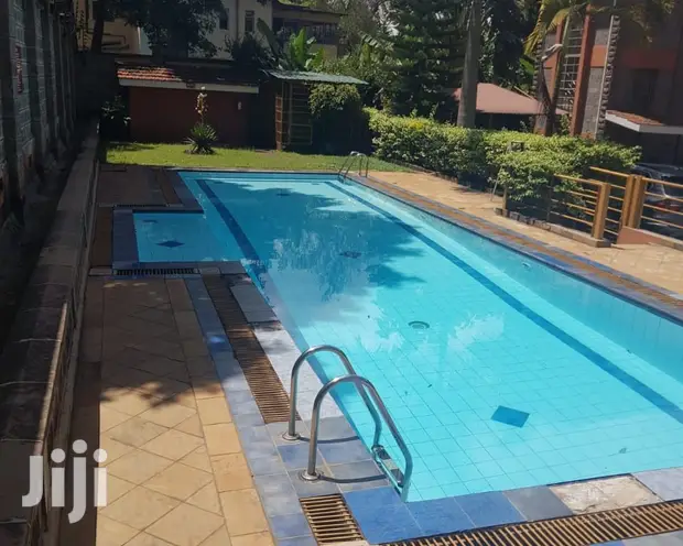 4bdrm Duplex in Lavington for Sale