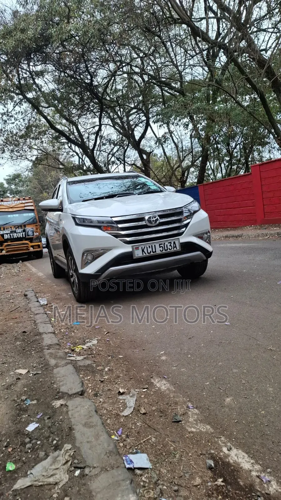 Toyota Rush 2012 White