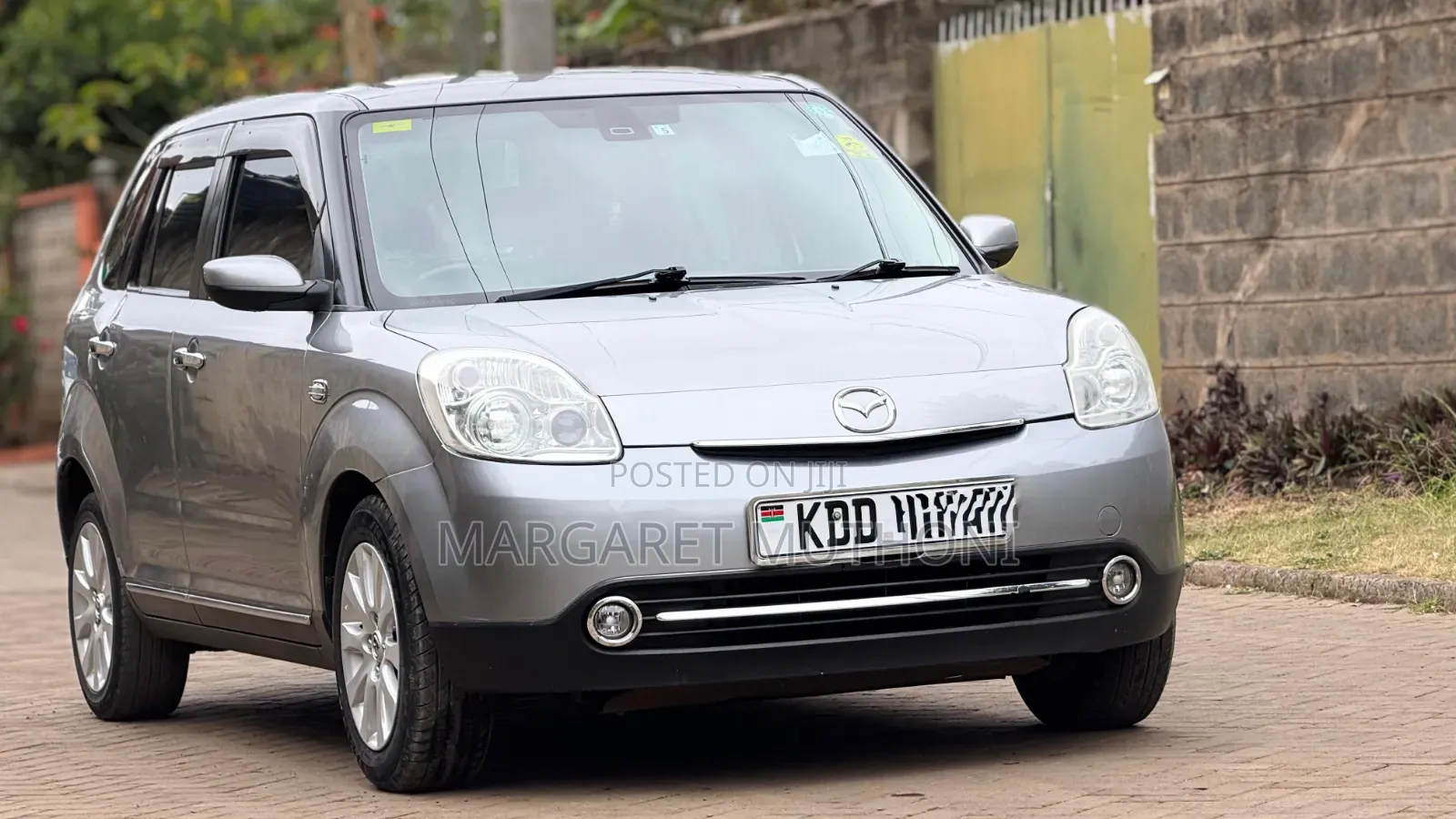 Mazda Verisa 2014 Silver