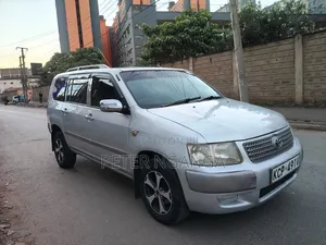 Toyota Succeed 2012 Silver
