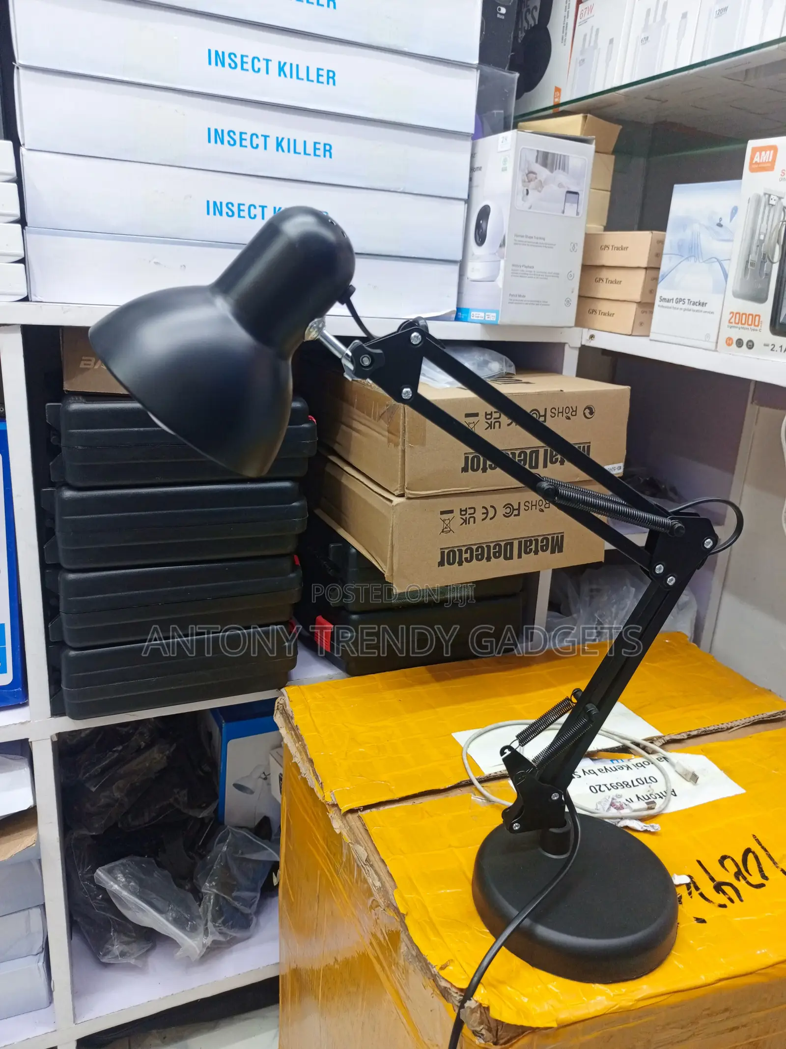 Adjustable Metal Swing Arm Table Lamp for Office and Study