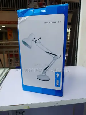 Adjustable Metal Swing Arm Table Lamp for Office and Study